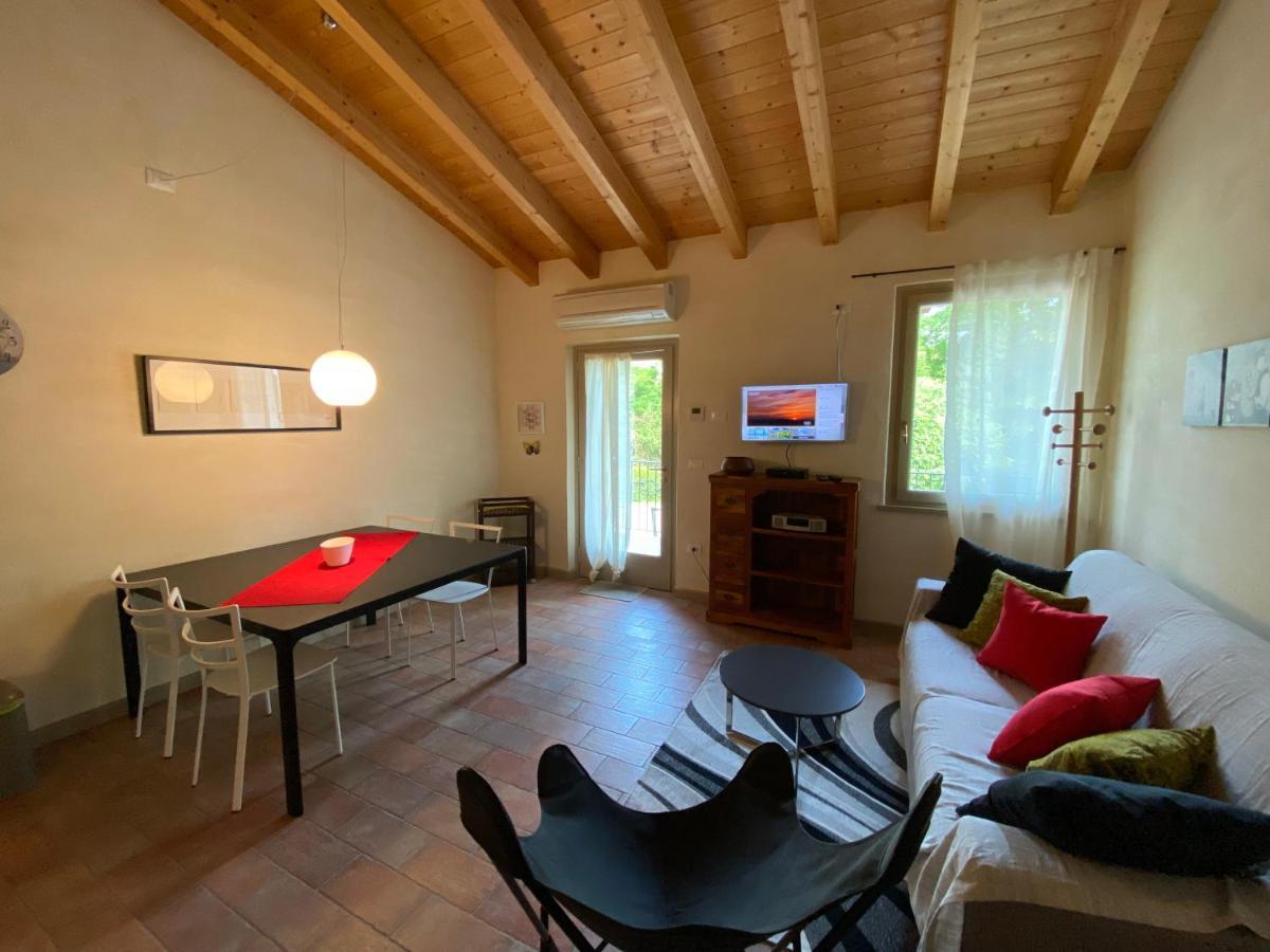 L'Isolo B&B E Case Vacanza Monzambano Dış mekan fotoğraf