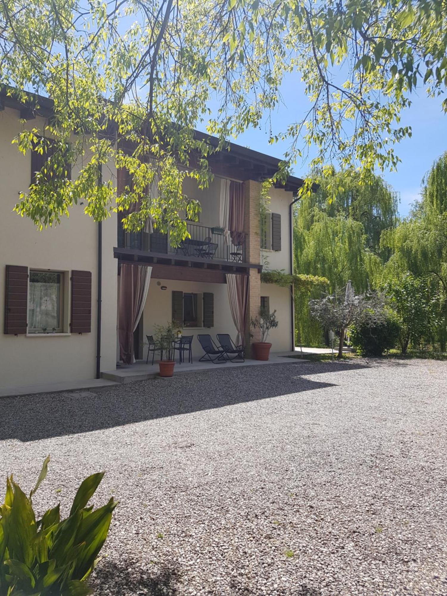 L'Isolo B&B E Case Vacanza Monzambano Dış mekan fotoğraf