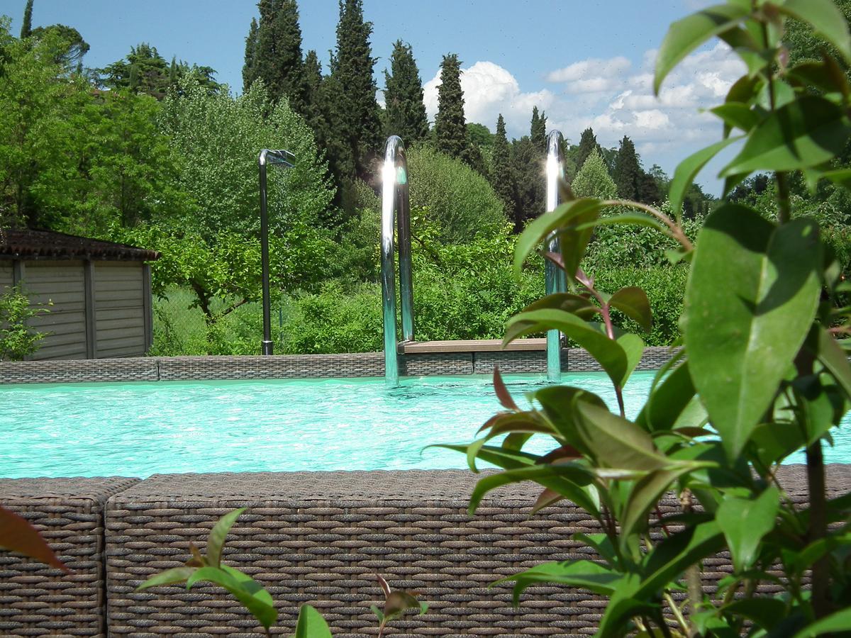 L'Isolo B&B E Case Vacanza Monzambano Dış mekan fotoğraf