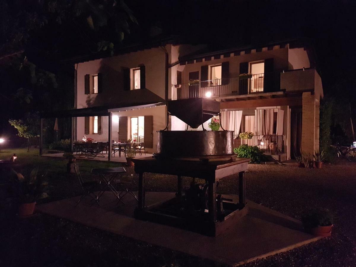 L'Isolo B&B E Case Vacanza Monzambano Dış mekan fotoğraf